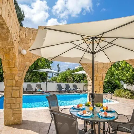 In Sleeps 6 Includes Swimming Pool Air Con And Wifi 6 Villa Kiszónerga