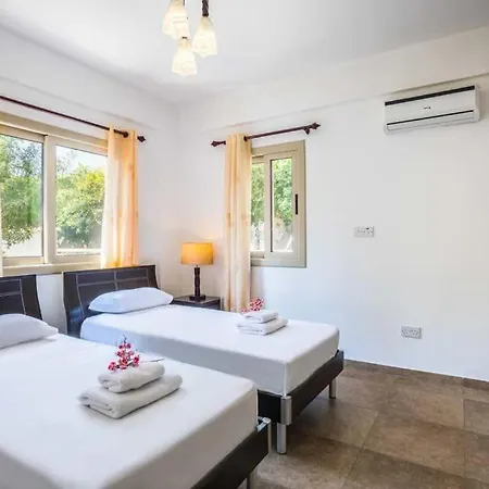 In Sleeps 6 Includes Swimming Pool Air Con And Wifi 6 Villa Kissonerga