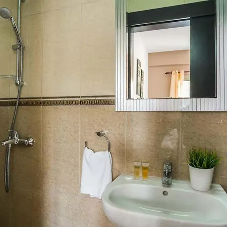 In Sleeps 6 Includes Swimming Pool Air Con And Wifi 6 Villa