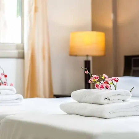 Villa In Sleeps 6 Includes Swimming Pool Air Con And Wifi 6